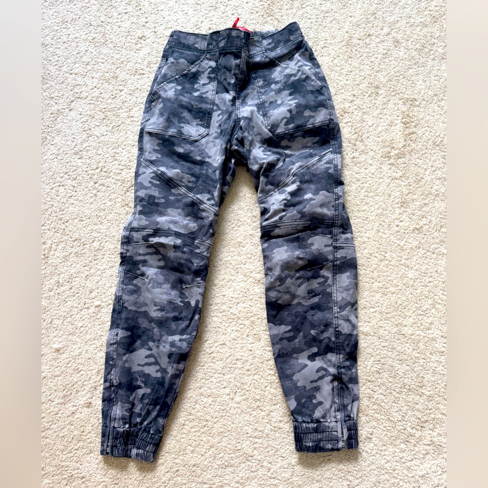 SPANX Camouflage Track Pants